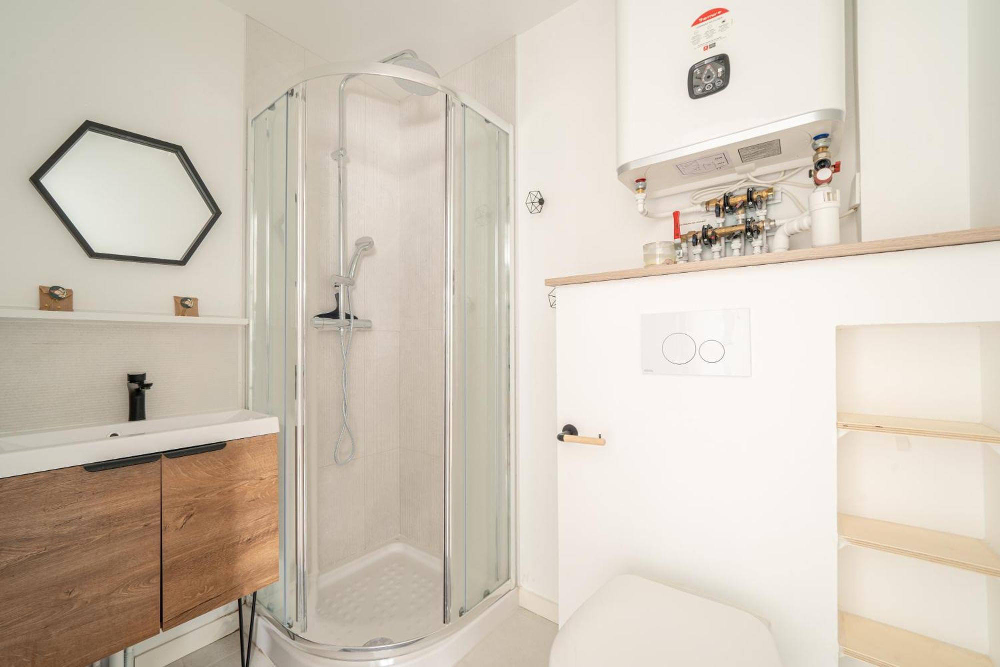 Suite Le Studio Litchi Baigne De Lumieres & Proche Des Plages Saint-Nazaire  Ngoại thất bức ảnh